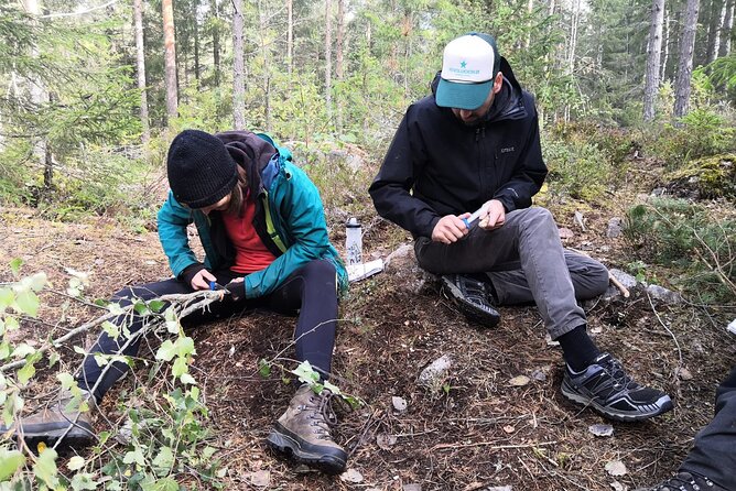 2-Day Small-Group Basic Skills Survival Course in Södermanland - Sleeping in the forest and learning leadership as a safety skill