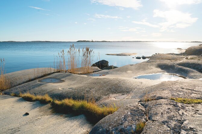 Guided 3-Day Kayak and Wildcamp Tour in Stockholm Archipelago - Fitness level and what “moderate” means in real life