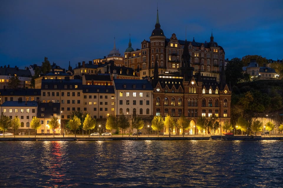 Magical ''Stockholm by Night'' Photo Walk - Who should book this, and who might not
