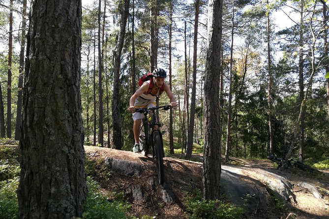 Mountain Biking Small-Group in Stockholm Forests for Beginners - The Start in Johanneshov: Meeting Point and Why Timing Matters