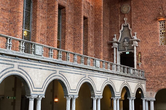 Nobel Grandeur at Stadshuset: Private Tour of Stockholm City Hall - Guide quality: what you’re paying for beyond the building