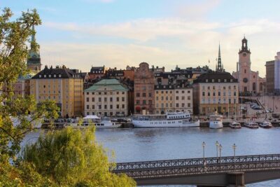 Scandinavian Art, Architecture and Design Tour in Stockholm - Ostermalms Saluhall: A Food Hall That Feels Like a Landmark