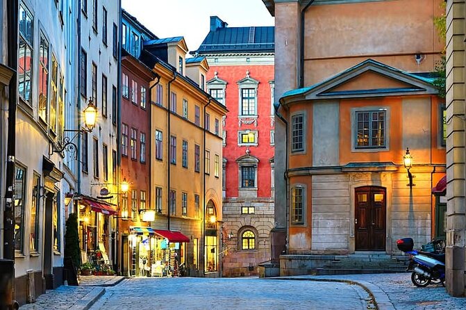 Stockholm City Tour + VAASA Museum VIP car (private service) - Practical tips so your 3 hours feel like a full day