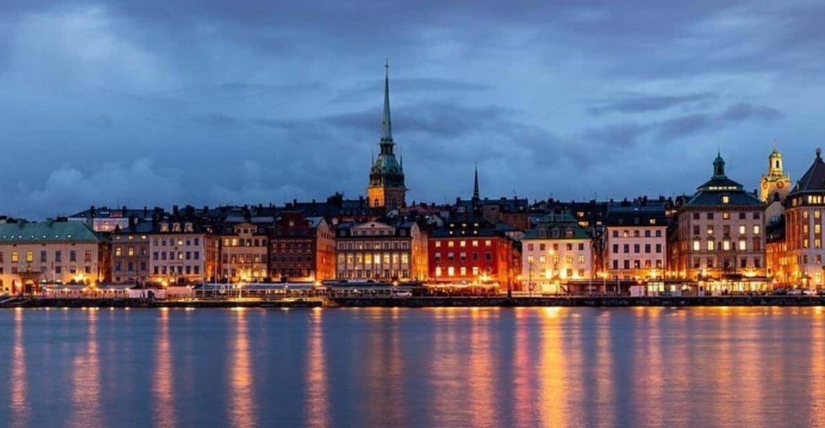 Stockholm: Must-See Attractions Walking Tour with a Guide - St. George and the Dragon statue: the legend you can point to