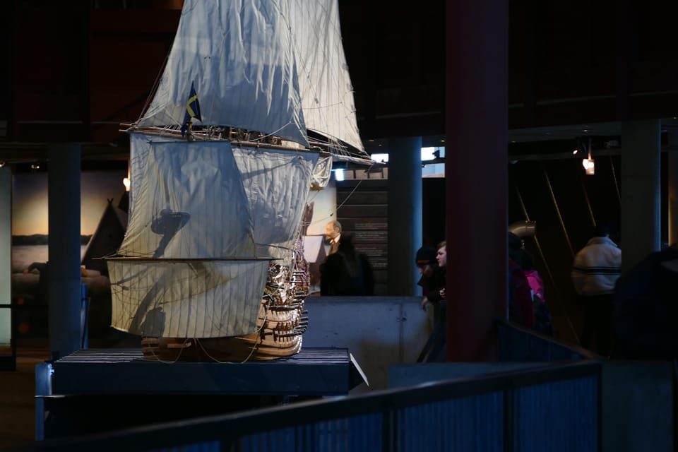 Stockholm Must See: City Hall, Gamla Stan and Vasa Museum - What you should bring: small choices that matter on a walking morning