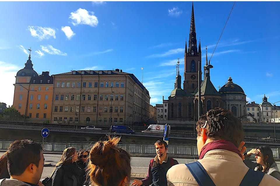 Stockholm: Old Town Walking Tour with Local Guide - The Royal Palace finish: scale, drama, and a satisfying landing spot
