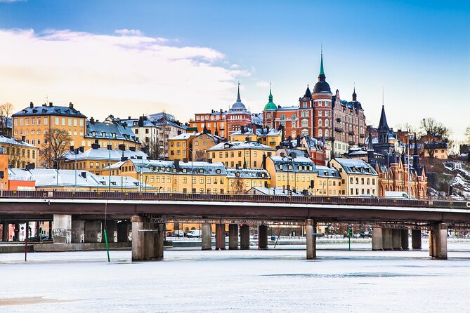 Stockholm Royal Palace Museums Gamla Stan Skip-the-line Tour - Collector’s Lady Hamilton Hotel: the meeting point trick