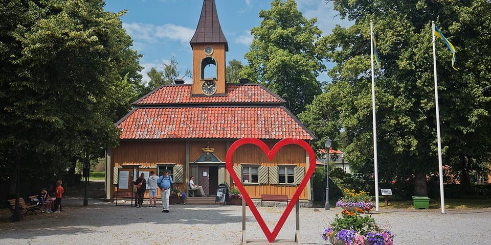 Stockholm: Sigtuna Guided Boat Tour with Optional Museum - Sigtuna on foot: rune stones, churches, ruins, and wooden houses