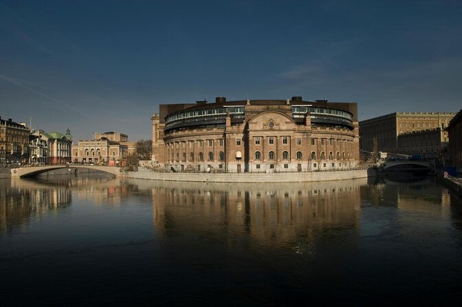 Stockholm Syndrome Private Walking Tour - Quick highlights that make this walk work