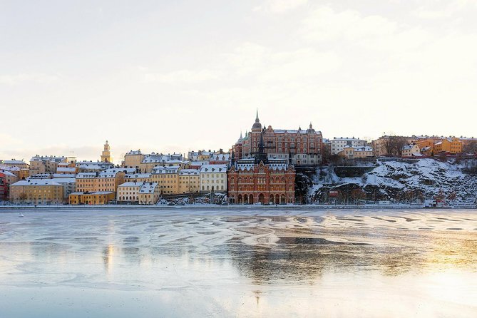 Stockholm's Festive Sights And Christmas Lights - Meeting at Espresso House Vasagatan and starting without stress